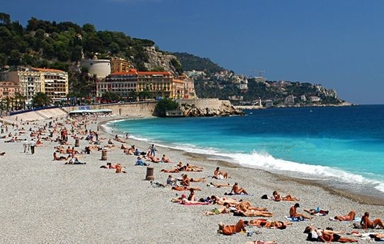 plage de nice Castel